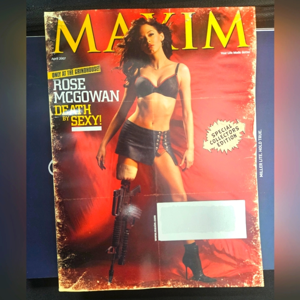 Maxim Magazine Special Edition With Rose McGowan Cover